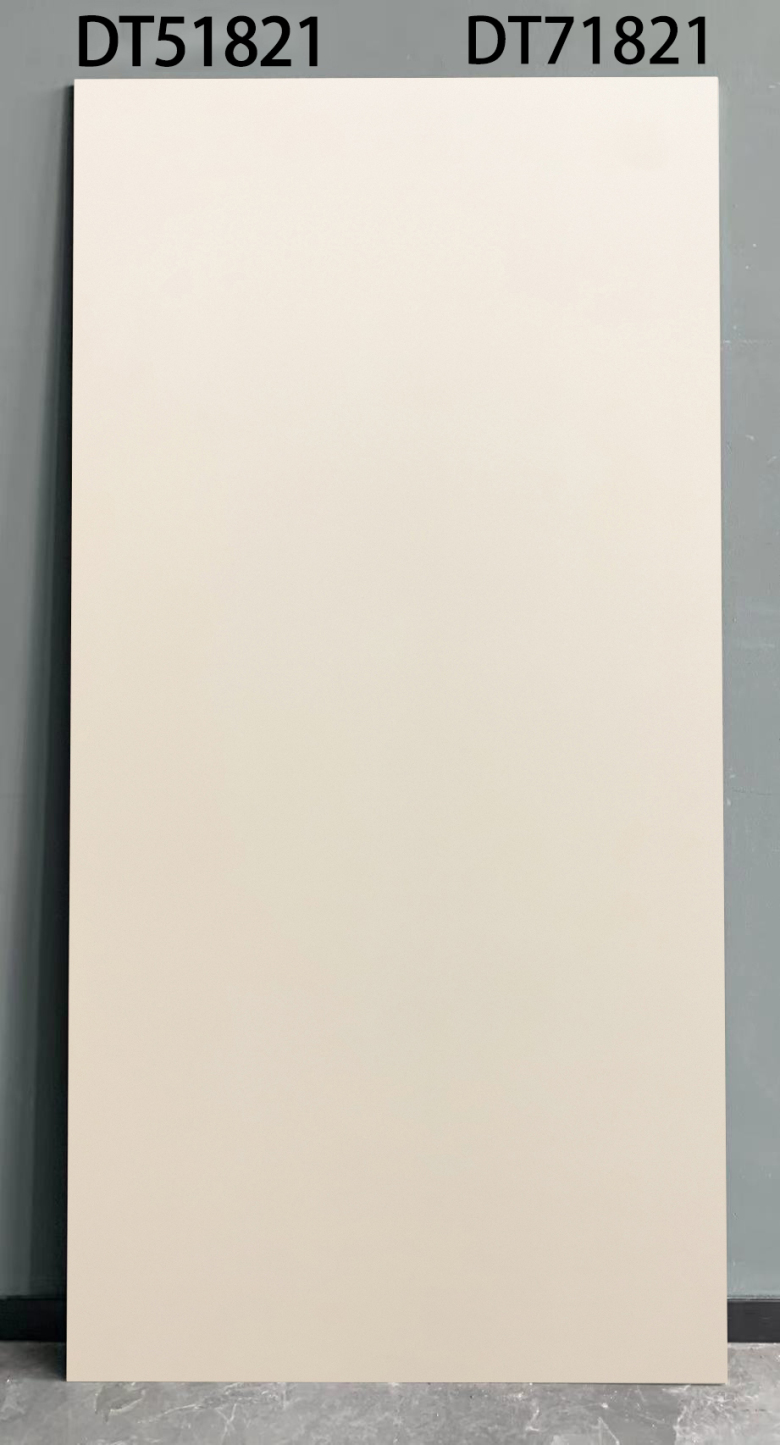 DT71821.jpg