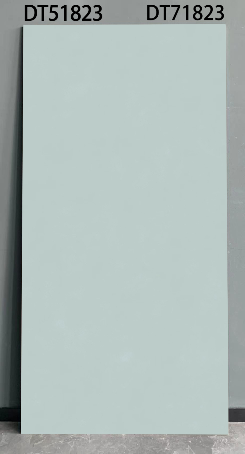 DT71823.jpg