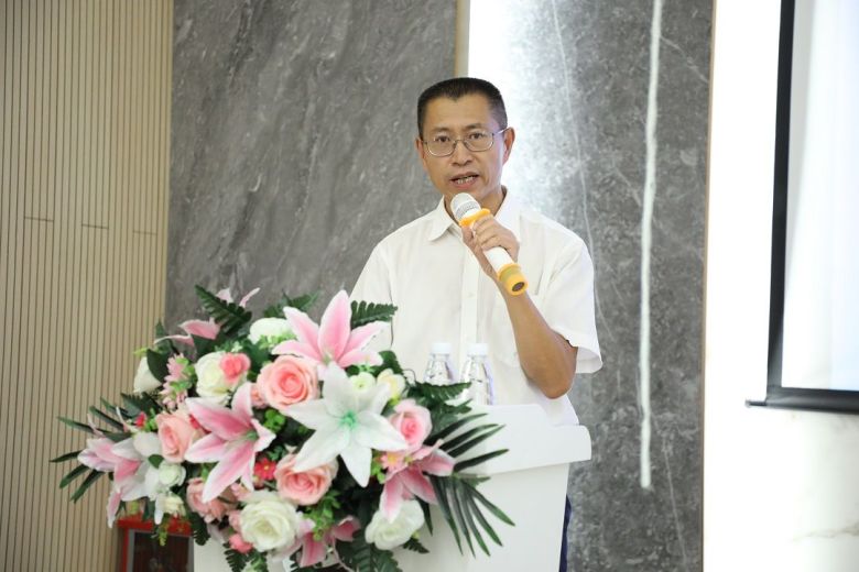陈仨珂.jpg